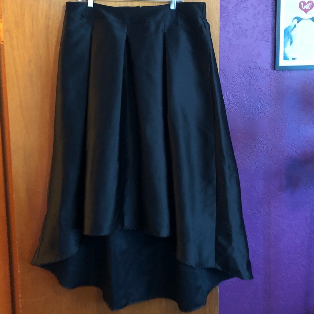 Ashley Tipton Boutique High-low Skirt w/POCKETS